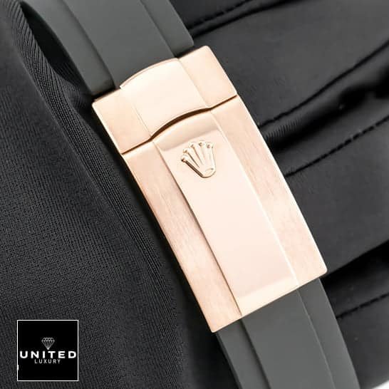 Rolex Sky-Dweller 326235 Rolex Sky-Dweller 326235 Rose Gold Fold Clasp on the Rolex Logo Replica