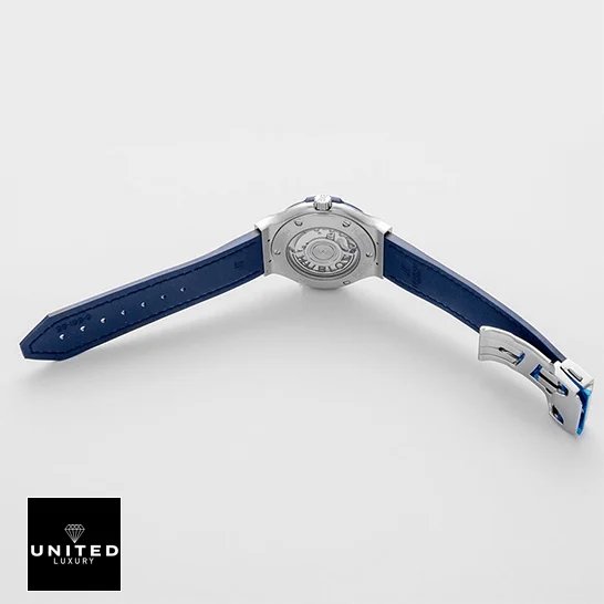 Omega Seamaster Diver 210.90.42.20.03.001 Hublot Classic Fusion Automatic Blue Rubber Bracelet Replica opened clasp white background