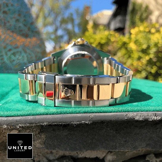 Rolex Submariner 16613 Rolex Submariner 16613 Two Tone Stainless Steel Bracelet Fold Clasp on the Rolex Logo Replica