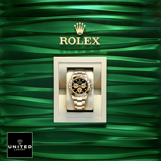 Rolex Cosmograph Daytona 116500LN Rolex Cosmograph Daytona 116508-0009 Replica in the Rolex Box & Green Background