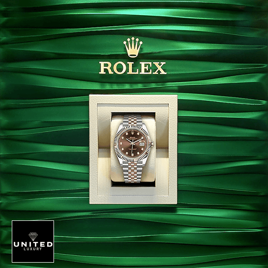 Rolex Datejust 126331-0004 Rolex 126331 Chocolate Diamond Dial Replica green background