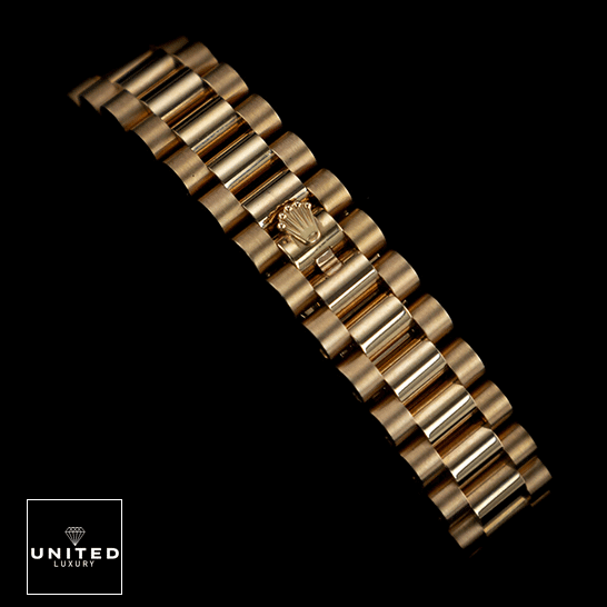 Rolex Lady-Datejust 279175 Everose Gold Authentic Copy 1:1 Rolex Lady-Datejust 279175 Replica Yellow Gold Oyster Bracelet on the Rolex Logo