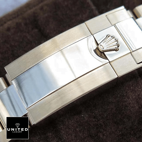 Rolex Cosmograph Daytona Rolex Daytona Cosmograph 116519 Oyster Fold Clasp on the Rolex Logo Replica