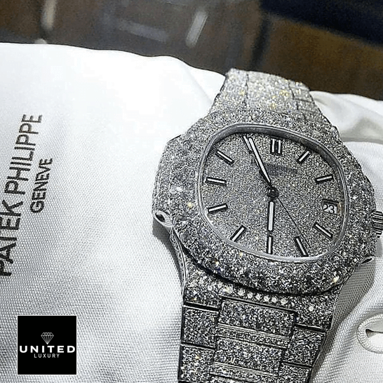 Patek Philippe Nautilus patek_philippe_nautilus_jumbo_white_dial_5719_10G_010_iced_out_replica_hand_two
