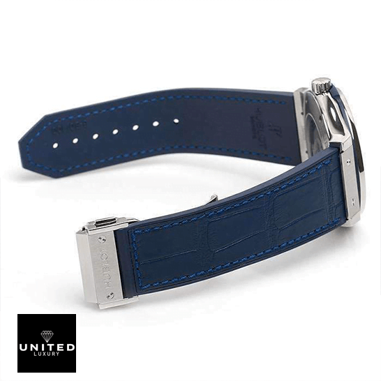 Omega Seamaster Diver 210.90.42.20.03.001 Hublot Classic 565.NX_.7170.LR Fusion Leather Blue Bracelet Replica opened clasp