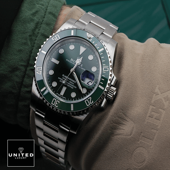 Rolex Submariner Date 116610LV Rolex Submariner Hulk 116610LV S.Steel Oyster Bracelet Green Dial Replica
