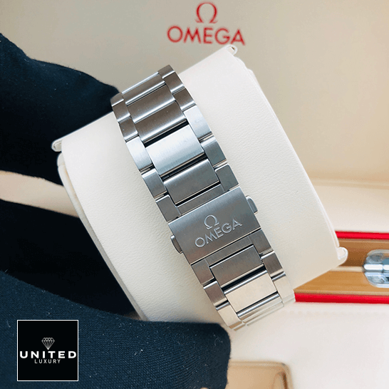 Omega Railmaster Co-Axial Master Steel 220.10.40.20.03.001 Collector’s Clone 1:1 omega seamaster 220.10.40.20.03.001 replica clasp Omega 220.10.40.20.03.001 Stainless Steel Bracelet Replica upside view in the box