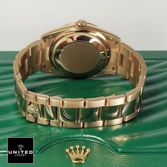 Rolex Day-Date 128235 Rolex Sea-Dweller 126603-0001 Replica rolex on top of the box