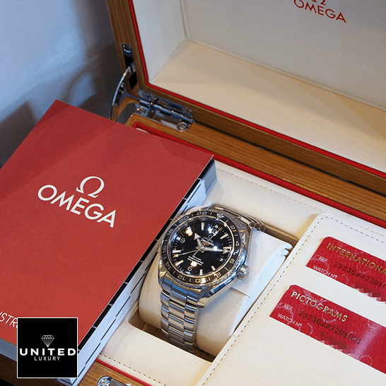 Omega Seamaster Planet Ocean Co-Axial 232.30.44.22.01.001 Omega Seamaster Planet Ocean 232.30.44.22.01.001 Replica in the box