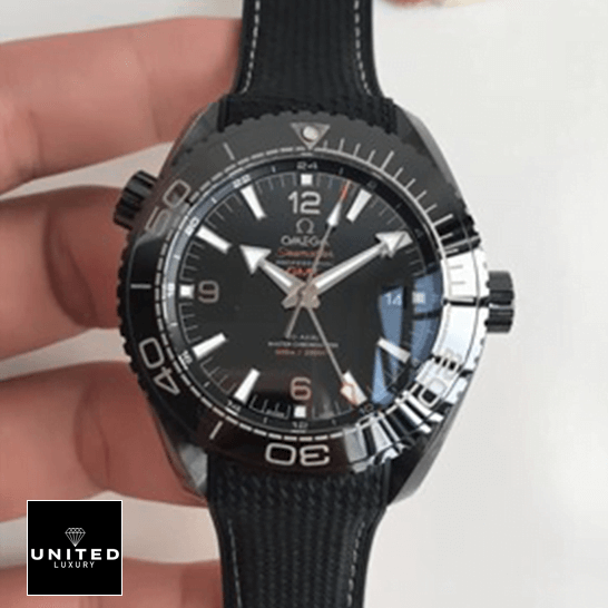 Omega Seamaster 215.92.46.22.01.001 Omega Seamaster 215.92.46.22.01 Black Dial Rubber Bracelet Replica on the hand
