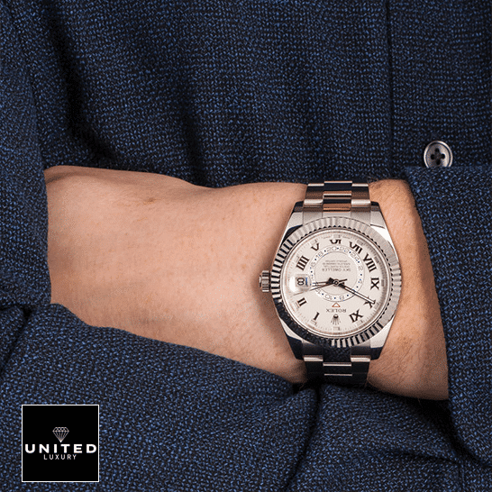 Rolex Sky-Dweller 326939 Rolex Sky-Dweller White Dial 326939 Oyster Replica on his arm