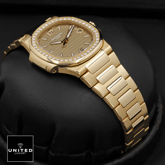Patek Philippe Nautilus 7010/1R Patek Philippe Nautilus 70101R-012 Diamond Bezel Replica in the black box