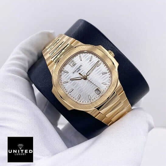 Patek Philippe Annual Calendar Moonphase 5396R-011 Patek Philippe White Dial Yellow Gold Replica on the white glove hand