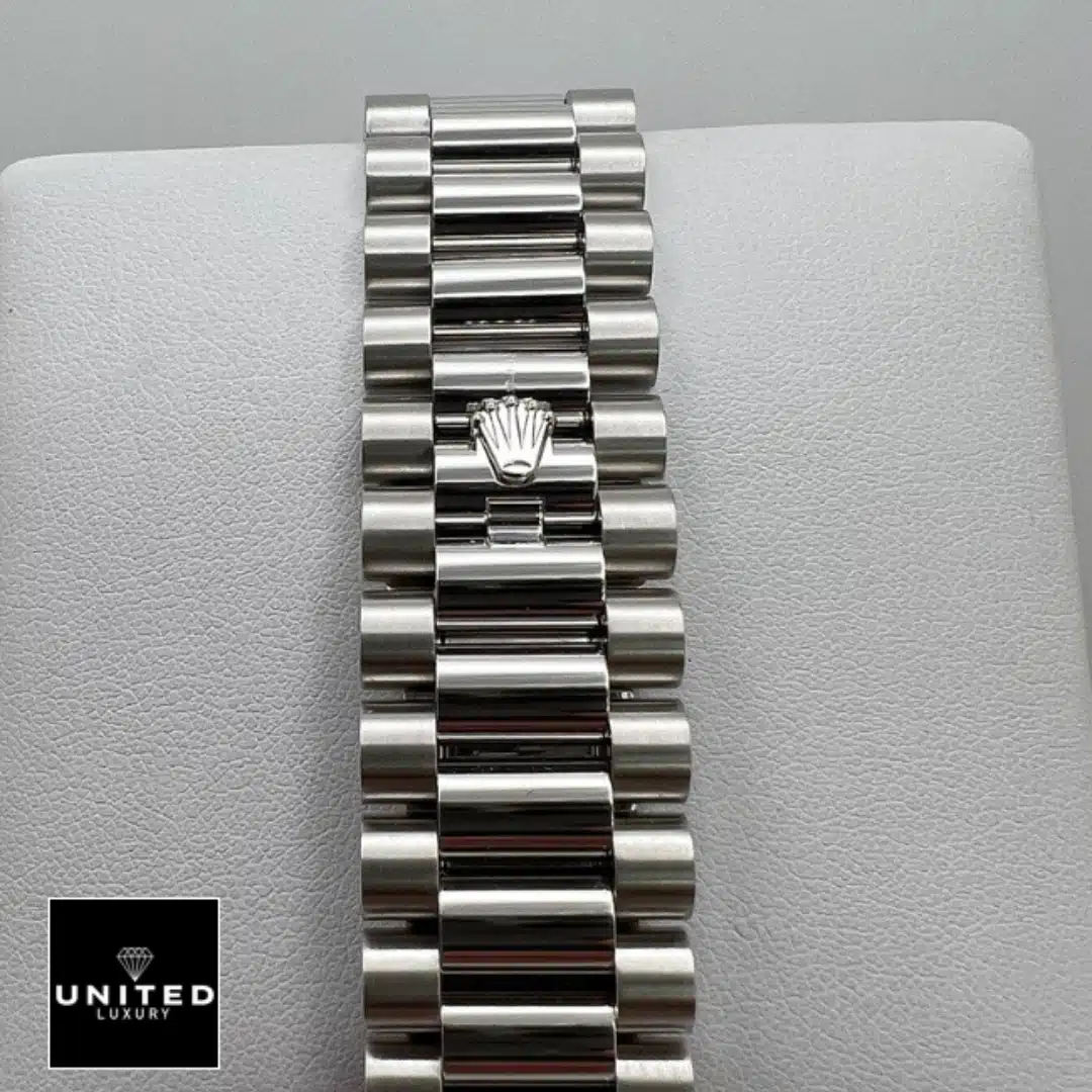 Rolex Day-Date 228238 Rolex Day Date 228349RBR Replica Stainless Steel Oyster Bracelet on the Rolex logo