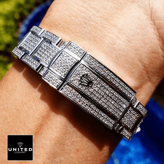 Rolex Datejust 126300 Rolex Datejust 126300 Diamond Custom Bracelet Fold Clasp on the Rolex logo Replica