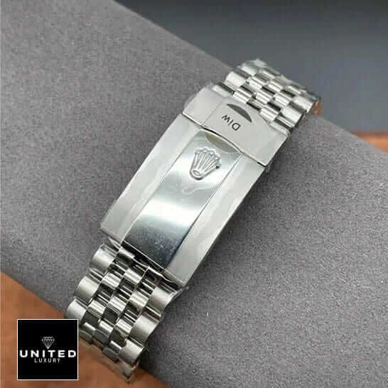 Rolex Datejust 126234 rolex-41mm-green-dial-2