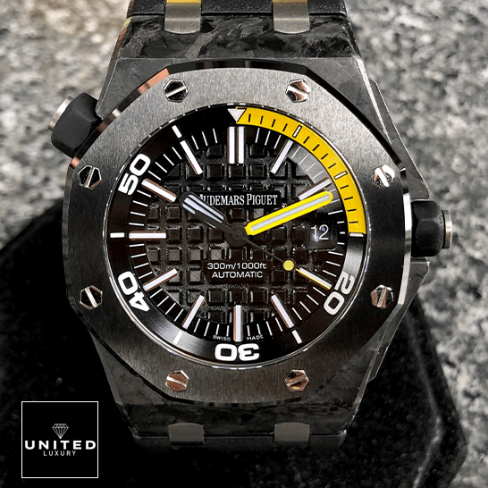 Audemars Piguet Royal Oak Offshore Diver 15706AU Audemars Piguet Royal Oak Automatıc Black Dial Repica close view
