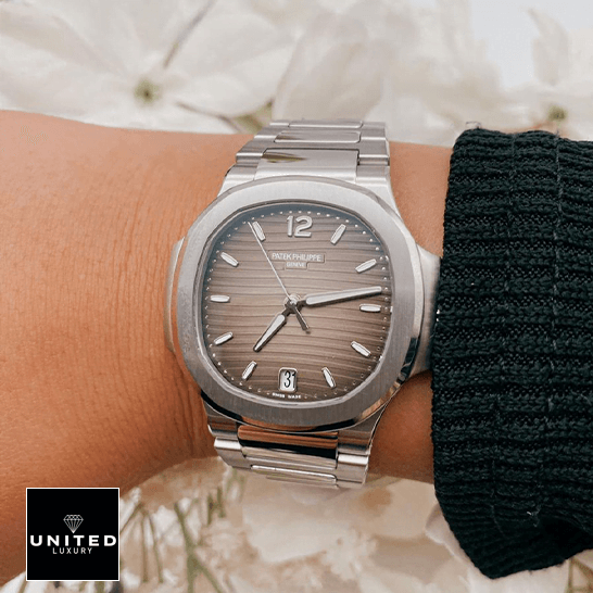 Patek Philippe Nautilus 7118/1A Patek Philippe Nautilus Stainless Steel Grey Dial 71181A-011 Replica on the wrist