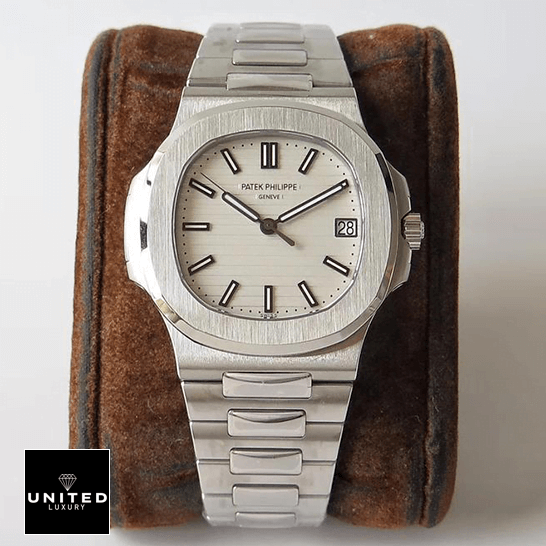 Patek Philippe Nautilus 5711/1A-011 Patek Philippe Geneve 57111A-011 White Dial Steel Bracelet Replica front view