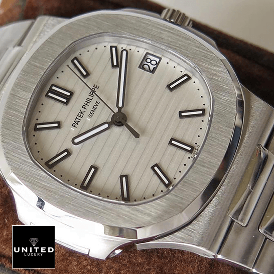 Patek Philippe Nautilus 5711/1A-011 Patek Philippe Nautilus Geneve 57111A-011 White Dial Steel Case Replica front view