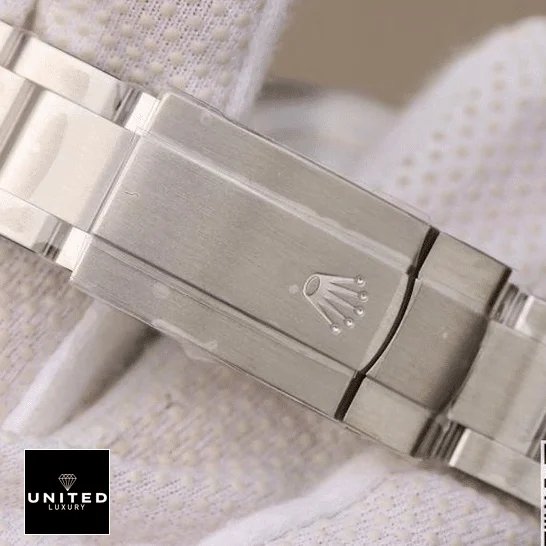 Rolex Datejust 114300 Oyster Perpetual Rolex Datejust Perpetual 114300 Replica Stainless Steel Osyter Bracelet Fold Clasp on the Rolex Logo
