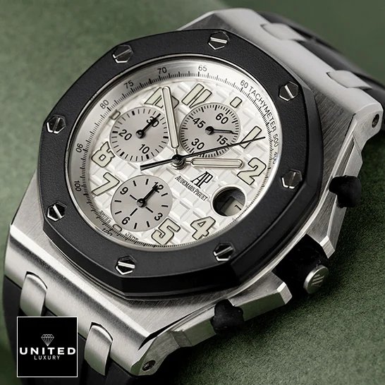 Audemars Piguet Royal Oak Offshore 25940SK.OO.D002CA.02.A Audemars Piguet Royal Oak White Dial Black Bezel Replica dark green background
